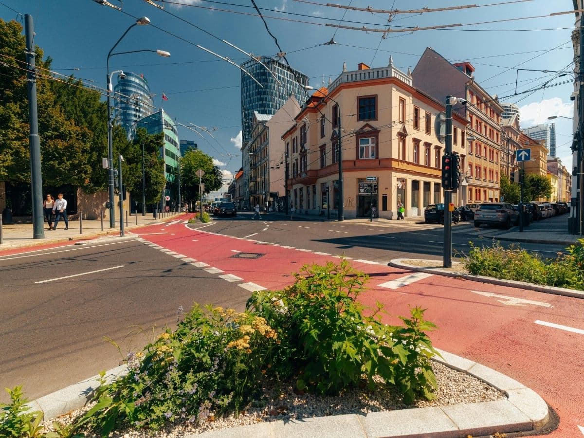 BRATİSLAVA - 12